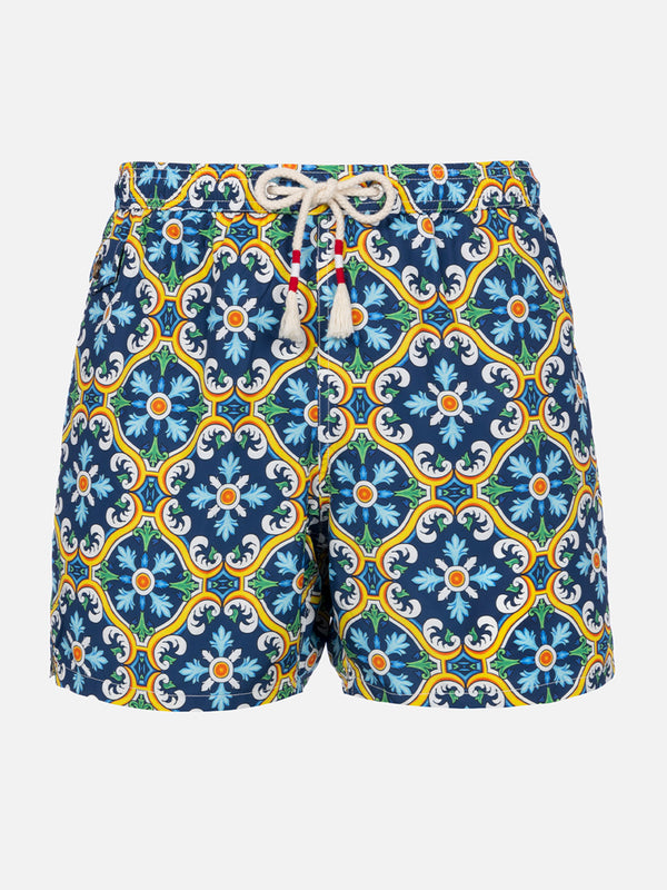 Man lightweight fabric swim-shorts Lighting 70 with majolica print