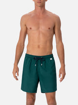 Man lightweight fabric british green swim-shorts Lighting Pantone | PANTONE SPECIAL EDITION