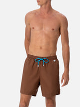 Costume da bagno da uomo in tessuto leggero marrone Lighting Pantone | EDIZIONE SPECIALE PANTONE