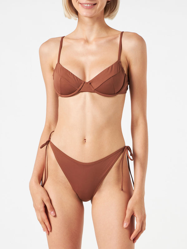 Woman brown underwired bralette bikini
