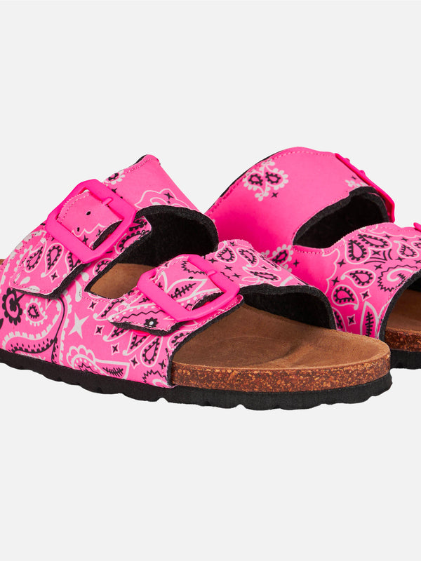 Woman sandals with pink bandanna print