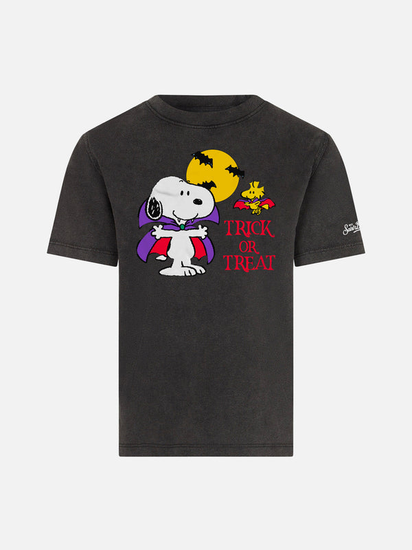 Kid T-shirt with Trick or Treat lettering | SNOOPY - PEANUTS™ SPECIAL EDITION