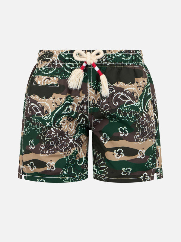 Mittellange Badeshorts für Jungen Caprese Jr mit Camouflage-Bandana-Print