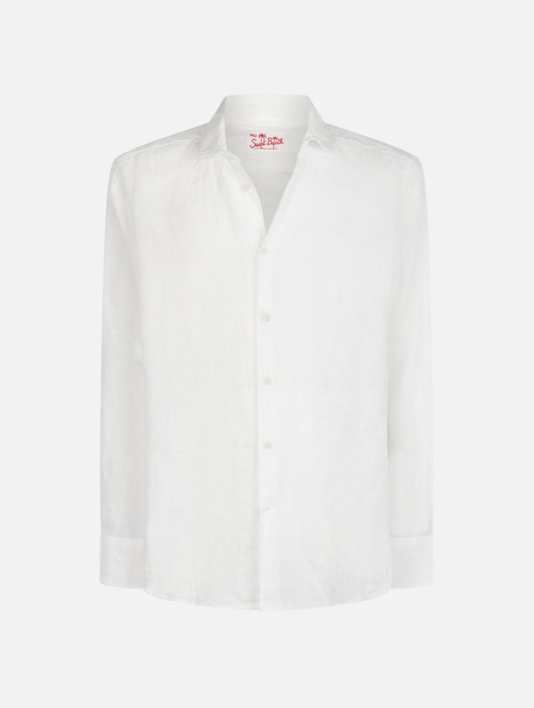 Man white linen shirt Pamplona