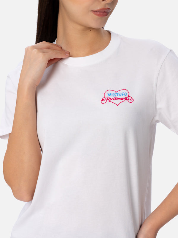 Damen-T-Shirt Emilie aus Baumwolljersey mit Rundhalsausschnitt und Missstufo Facilmente-Stickerei
