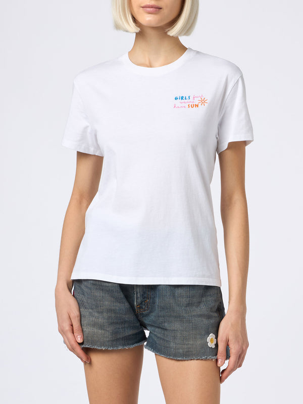 T-shirt da donna girocollo in jersey di cotone Emilie con ricamo Girls just wish have Sun