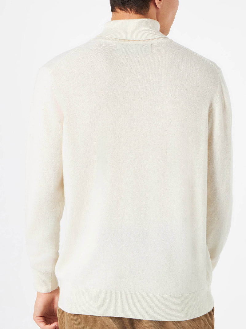 Blended cashmere turtle neck sweater
