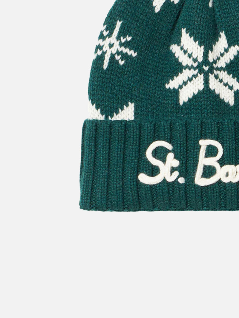 Grüne Mütze für Jungen mit norwegischem Muster