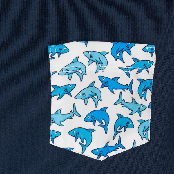 T-shirt da bambino in cotone con stampa squali sul taschino