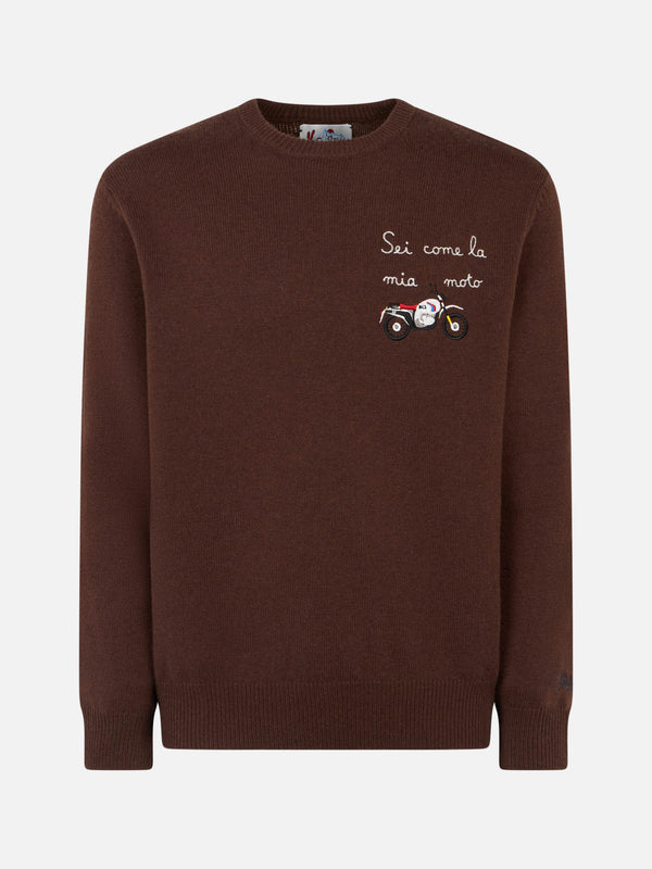 Man crewneck sweater with Sei Come la mia Moto embroidery