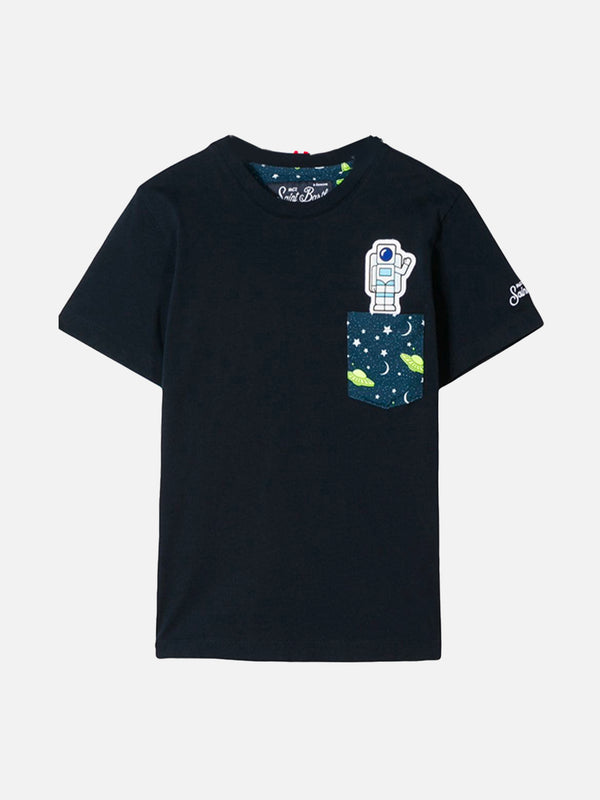 T-shirt da bambino con taschino stampato astronauta