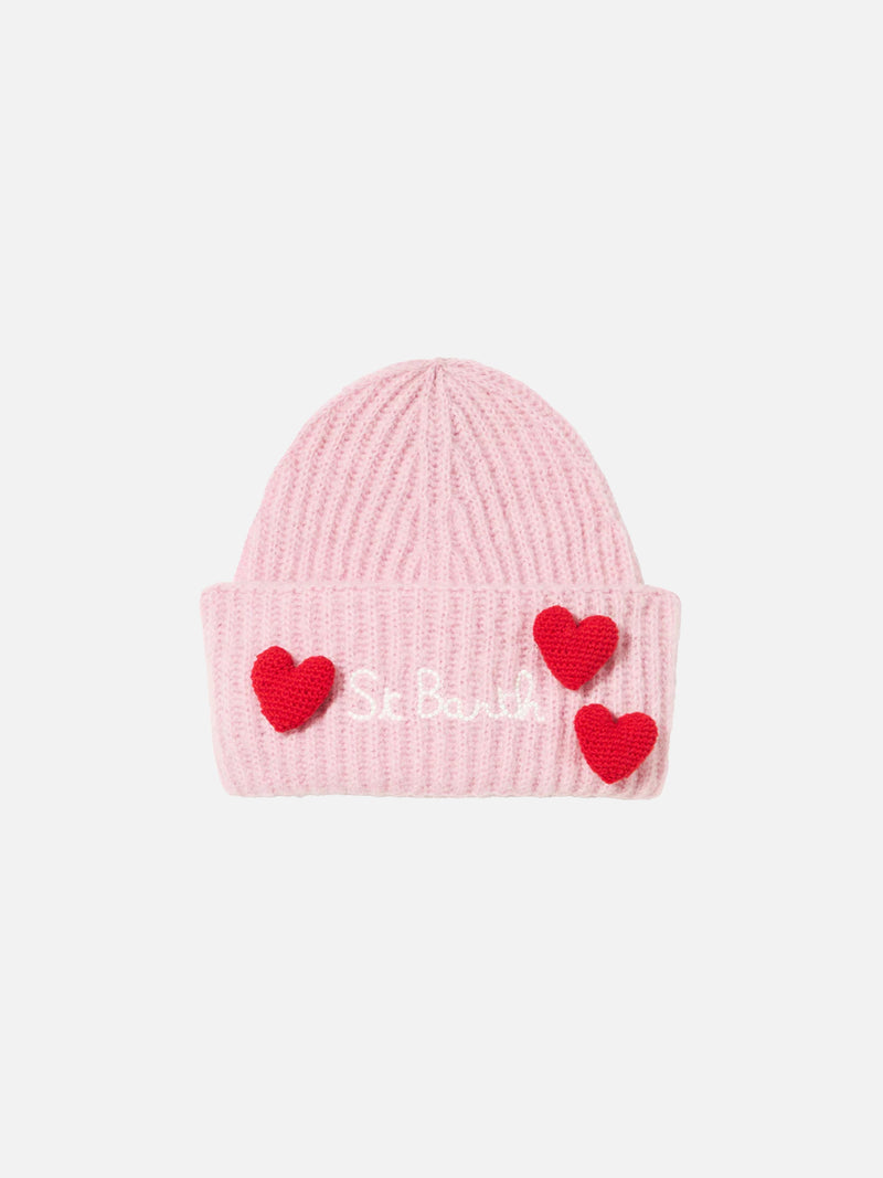 Woman brushed and ultra soft beanie with hearts appliqués