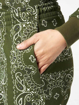 Woman fleece pants with green bandanna print