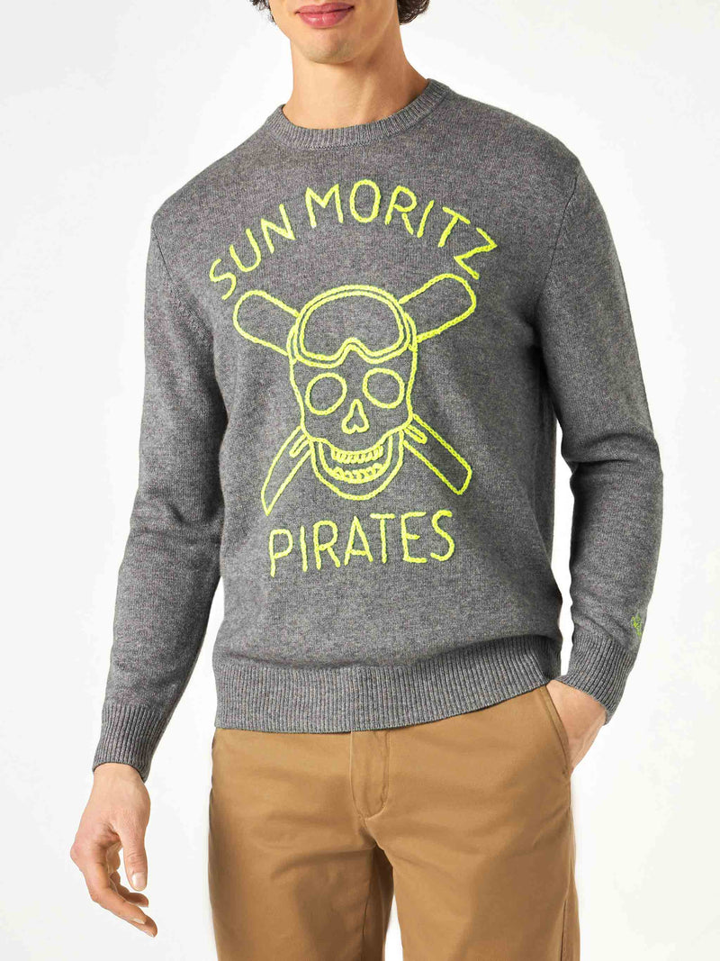 Man grey sweater Sun Moritz Pirates fluo embroidery