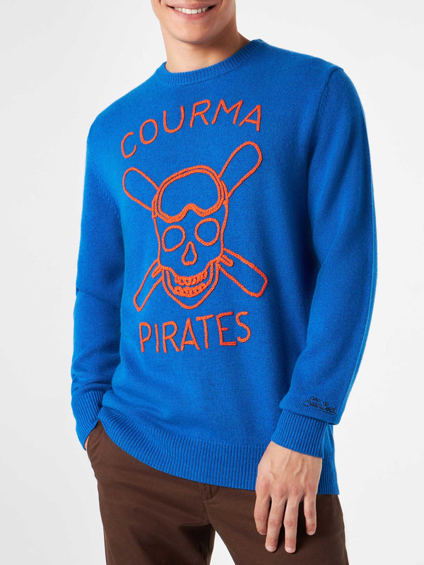 Man blue sweater with Courma Pirates embroidery