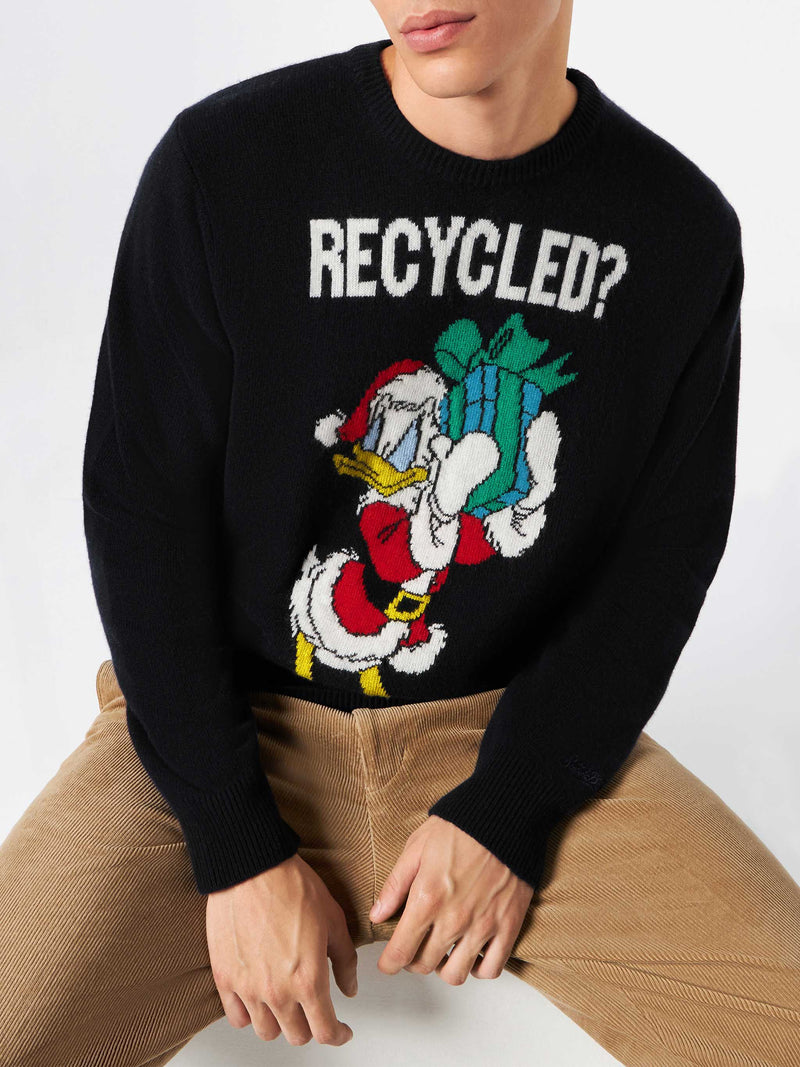 Man sweater with Donald Duck Recycled? | ©DISNEY SPECIAL EDITION