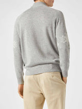 Man half-turtleneck grey sweater with print