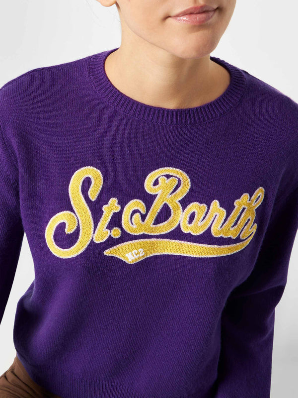 Woman purple cropped sweater