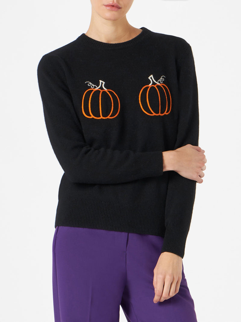 Woman sweater with pumpkins embroidery